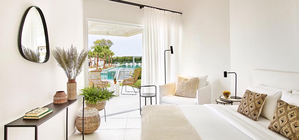 Εγκαίνια για το νέο ξενοδοχείο της Domes Resorts στην Χαλκιδική Εγκαίνια για το νέο ξενοδοχείο της Domes Resorts στην Χαλκιδική